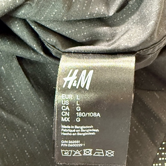 H&M Black and White Patterned Casual Shirt - Picture 10 of 13